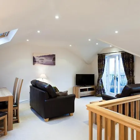 Abbotsgarth Heights