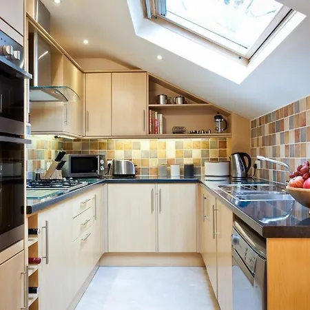 Abbotsgarth Heights * Bowness-on-Windermere